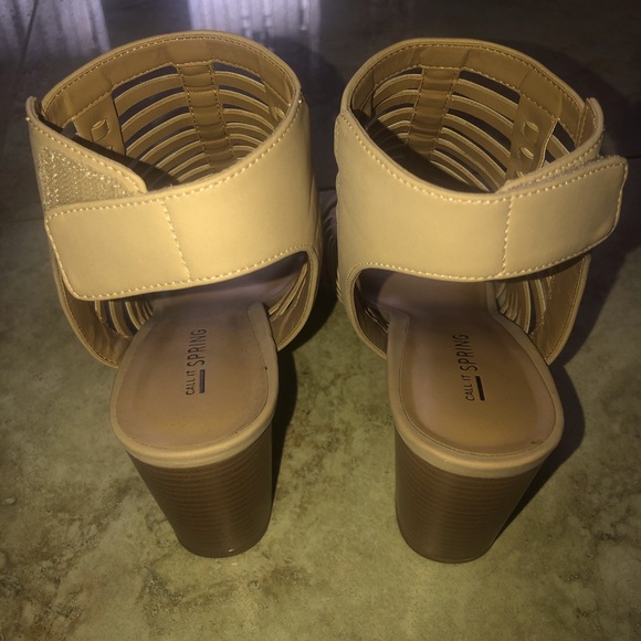 Cute Beige Heel - Picture 3 of 3